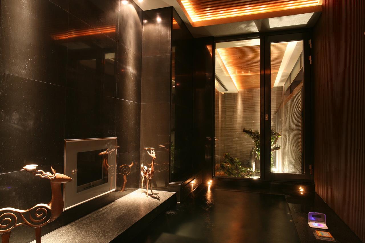 Chateau Boutique Motel Taichung Esterno foto