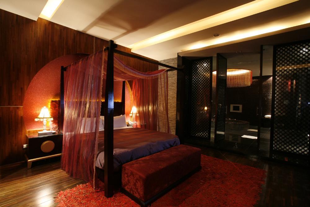 Chateau Boutique Motel Taichung Esterno foto