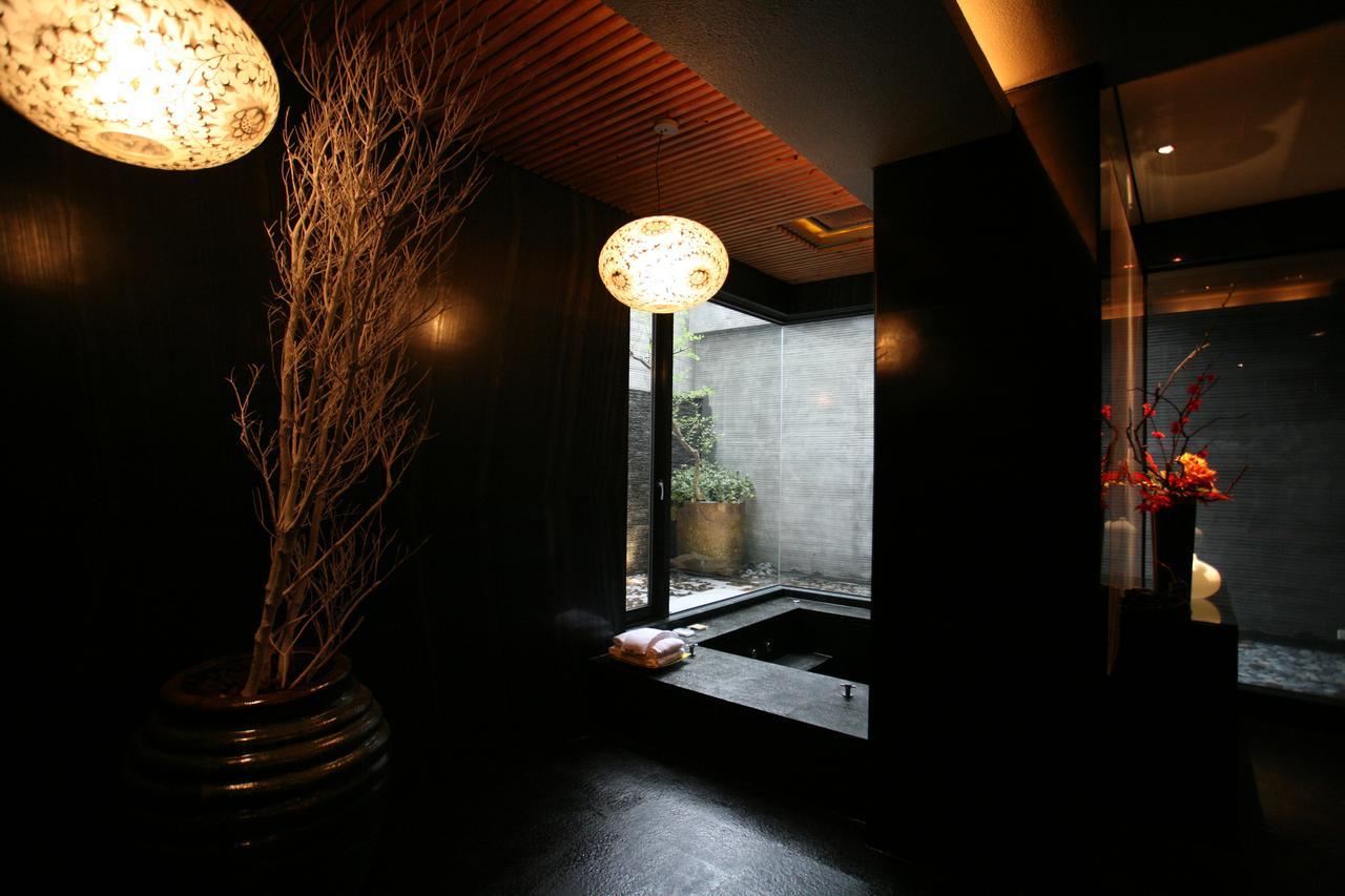 Chateau Boutique Motel Taichung Esterno foto