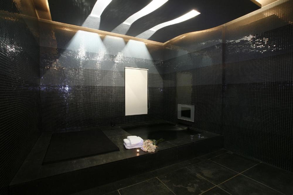 Chateau Boutique Motel Taichung Esterno foto