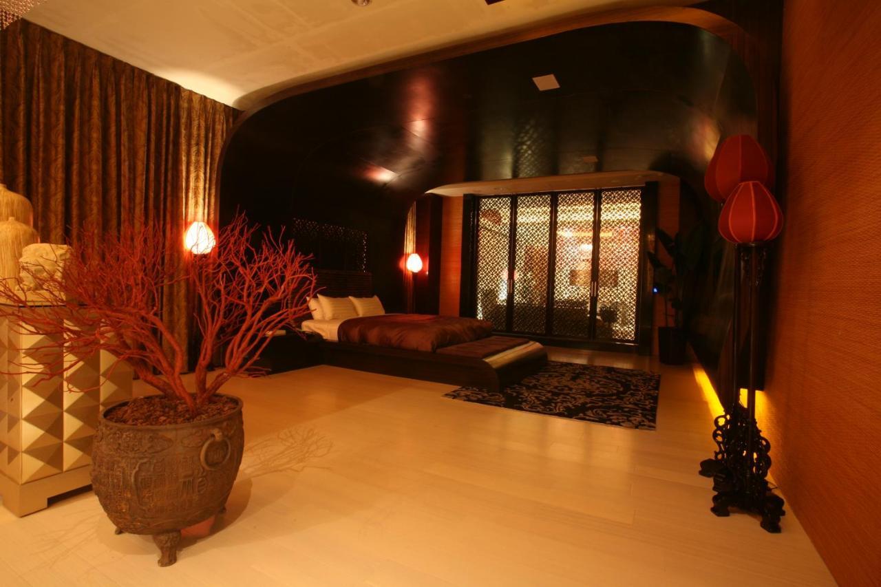 Chateau Boutique Motel Taichung Esterno foto