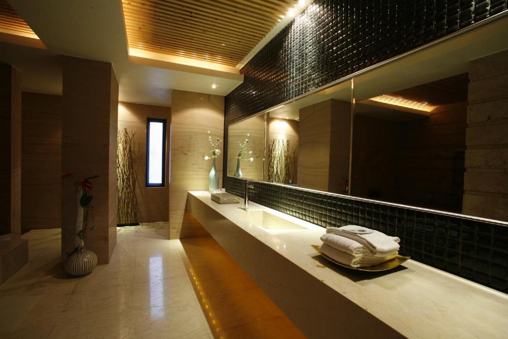 Chateau Boutique Motel Taichung Esterno foto