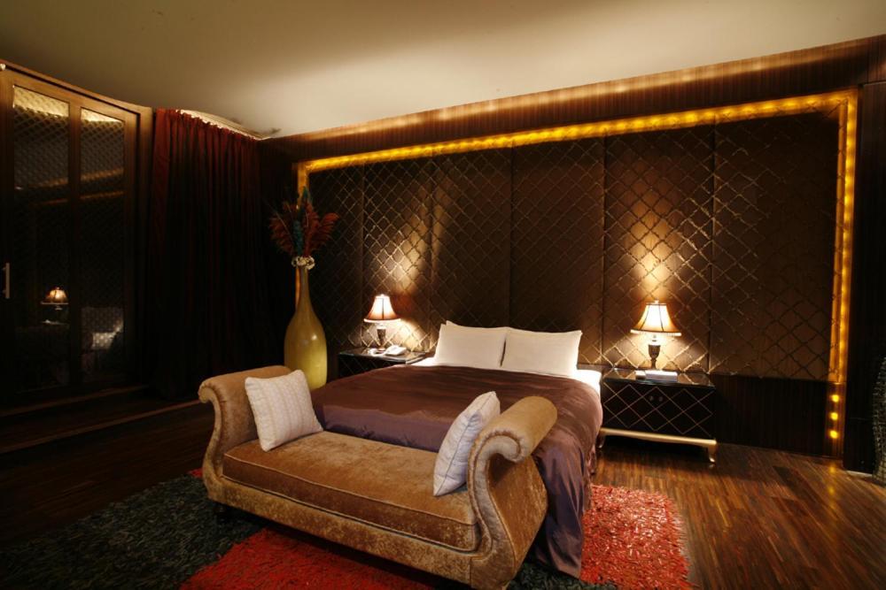 Chateau Boutique Motel Taichung Esterno foto