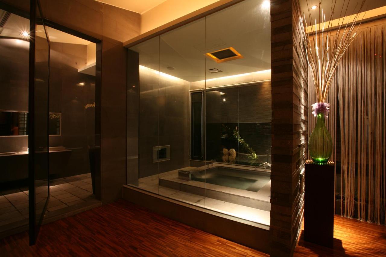 Chateau Boutique Motel Taichung Esterno foto